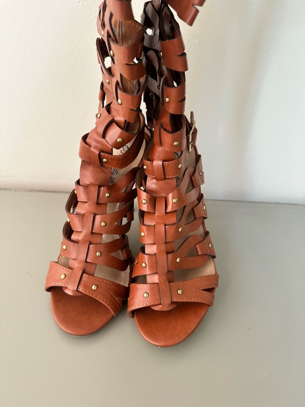 Breckelle’s Strappy Gladiator Sandals